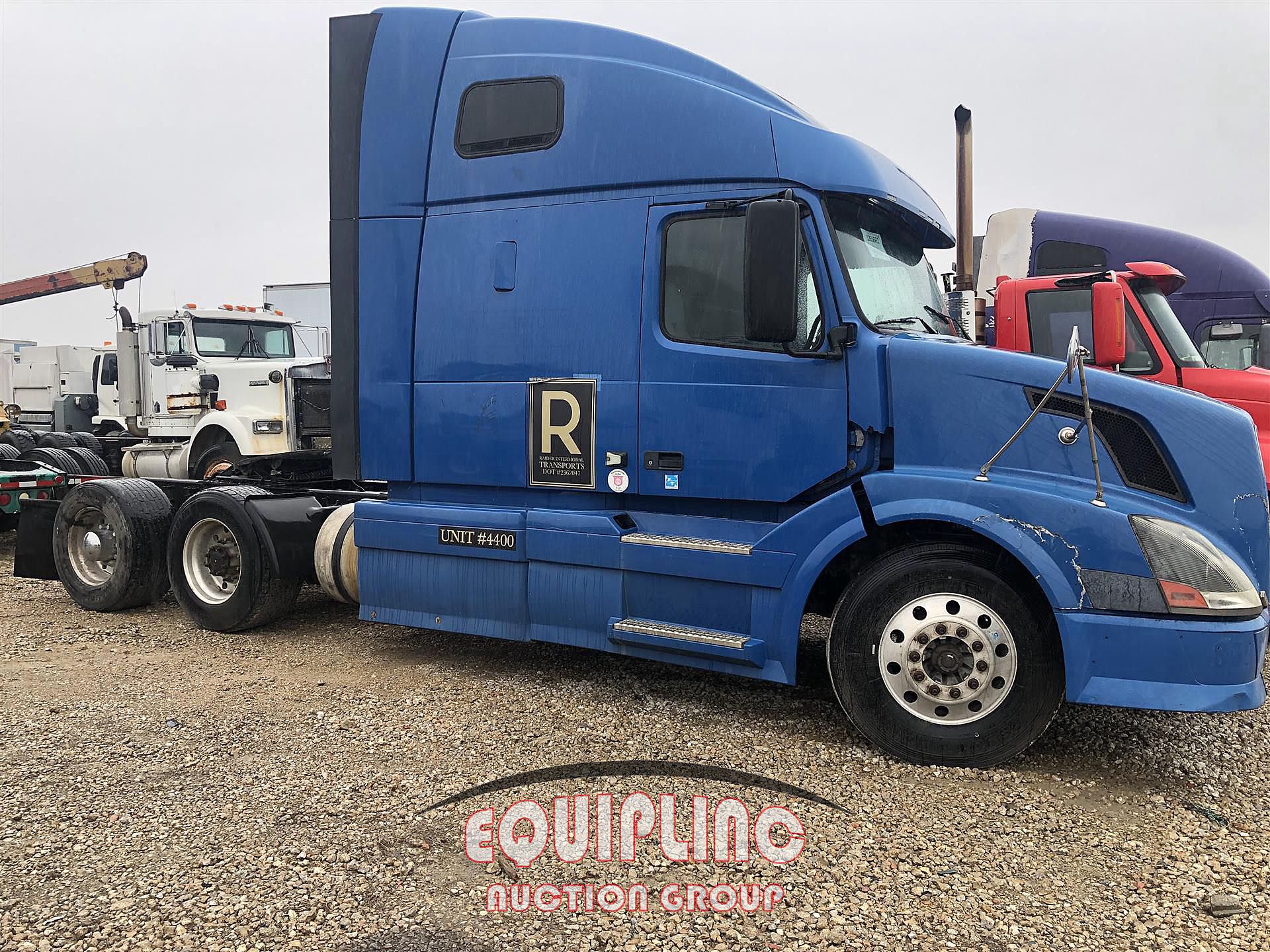 人気特価激安 2010 Volvo VNL 670 For Sale | Sleeper Truck | #CMEAN292046 ミニカー